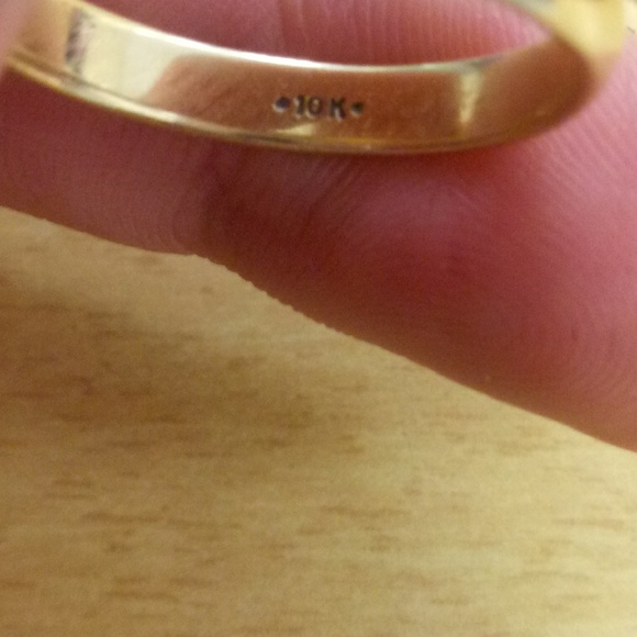 Ring - Picture 2 of 3